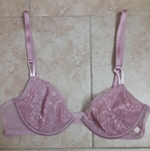 Victoria secrets bra NWOT 34B
